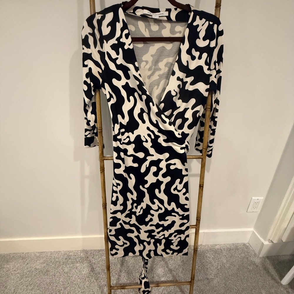 Diane Von Furstenburg Black and White Wrap Dress